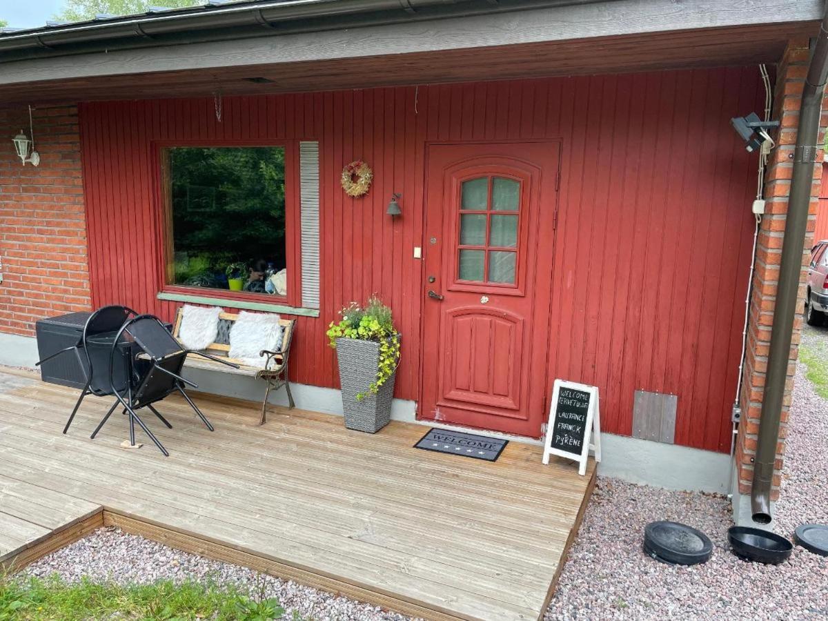 Poppelstrand Nuuksio, Pet Friendly Guest Apartment Eksteriør billede